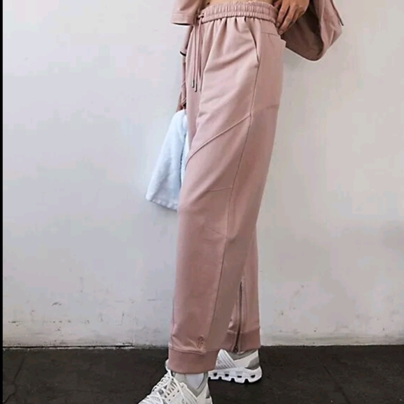 Free People Movement All Day Everyday Slouchy Boho Women's Pink Jogger Pants XS - Picture 1 of 6